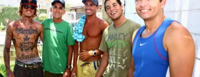 Imagem 4 da empresa SURF SCHOOL MIKE RICHARD Escolas de Surf em Guarujá SP