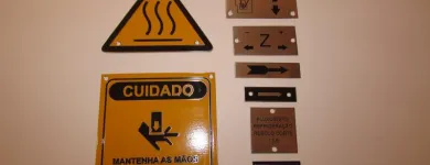 Imagem 2 da empresa DG GRAVAÇÕES METÁLICAS LTDA - ME Placas de Sinalizações em Joinville SC